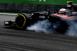 Jenson Button, McLaren MP4-31