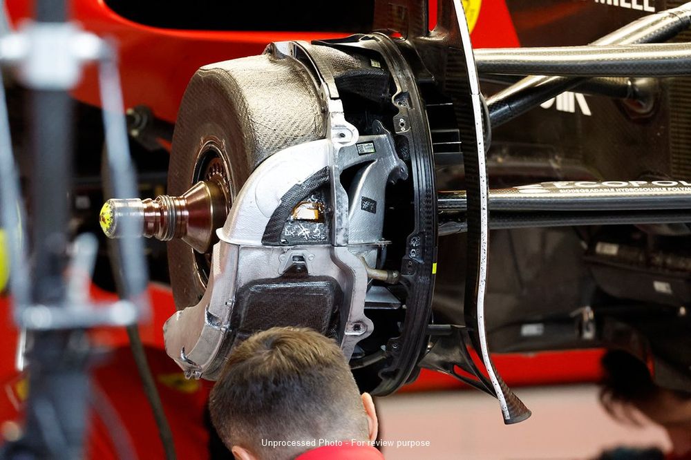 Ferrari SF-23 detalle tambor de freno