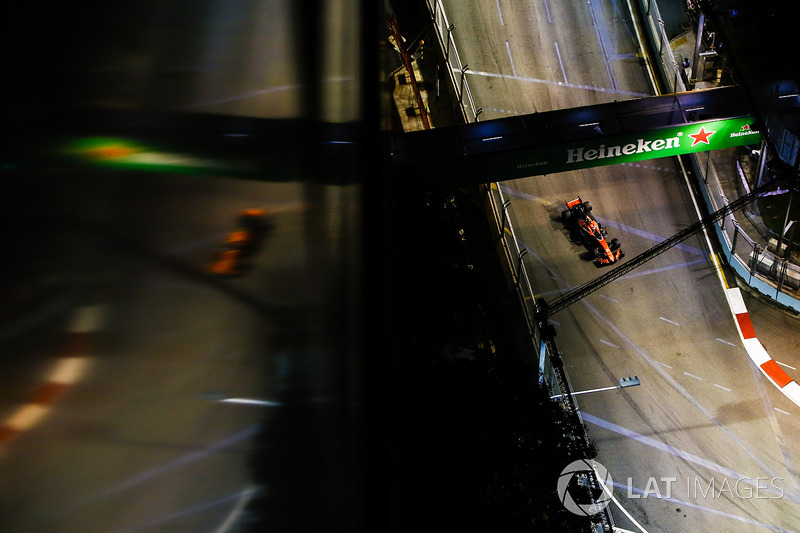 Stoffel Vandoorne, McLaren MCL32