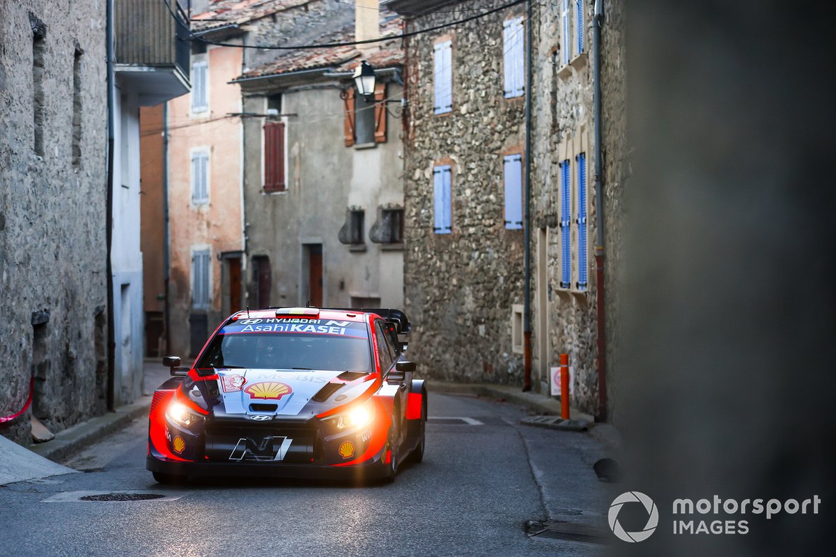 Тьерри Невилль, Мартейн Видеге, Hyundai World Rally Team, Hyundai i20 N Rally1