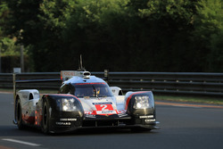 #2 Porsche Team Porsche 919 Hybrid: Timo Bernhard, Earl Bamber, Brendon Hartley