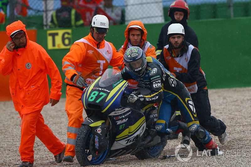 Remy Gardner, Tech 3 Racing, después de su caída