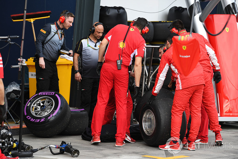 Ferrari Engineers with Pirelli Engineers and Pirelli tyres