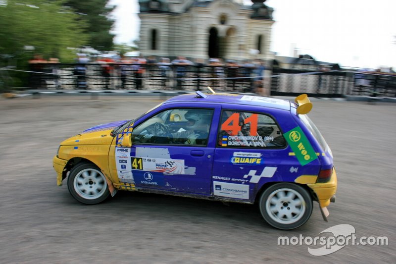 Саме цей Clio Williams в останнє з’являвся у заліку українського етапу з ралі у 2009 році на Prime Yalta Rally 2009. У тому році екіпаж Дмитра Овчіннікова та Андрія Борового фінішували на ньому третіми у заліку У11.