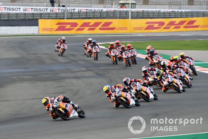Race 1 Red Bull MotoGP Rookies Cup Valencia