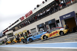 Atmosfera in Pit Lane