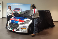 Paolo Andreucci e Anna Andreussi svelano la Peugeot 208 T16