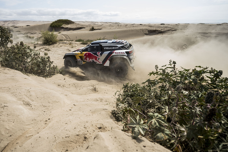 #303 Peugeot Sport Peugeot 3008 DKR: Карлос Сайнс, Лукас Крус