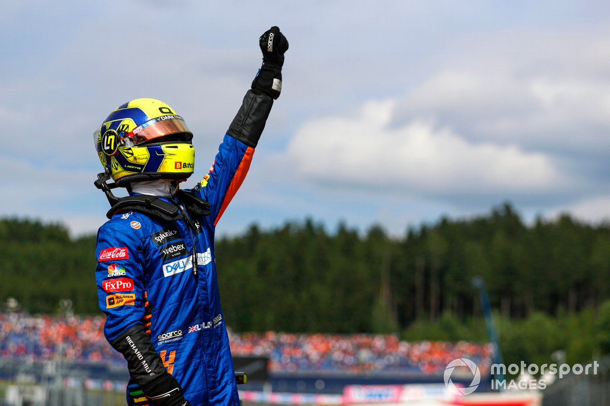 Lando Norris, McLaren, merayakan keberhasilan finis ketiga di F1 GP Austria 2021