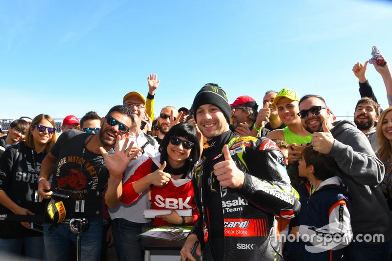 Motorland WorldSBK ambiente paddock