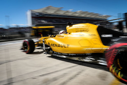 Кевін Магнуссен, Renault Sport F1 Team RS16 залишає бокси