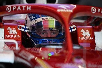 Bottas bovenaan in natte eerste F1-training Silverstone, geen tijd Verstappen