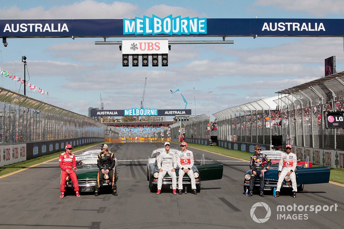 Enam juara dunia F1 (ki-ka): Fernando Alonso (Ferrari), Kimi Raikkonen (Lotus GP), Michael Schumacher (Mercedes AMG), Jenson Button (McLaren), Sebastian Vettel (Red Bull Racing) dan Lewis Hamilton (McLaren) pada 2012.