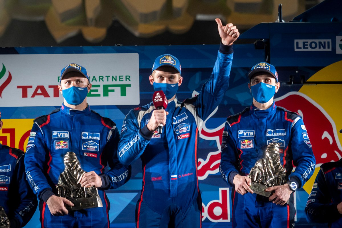 #507 Kamaz - Master: Dmitry Sotnikov, Ruslan Akhmadeev, Ilgiz Akhmetzianov, berhasil memenangi kategori truk pada Reli Dakar 2021.