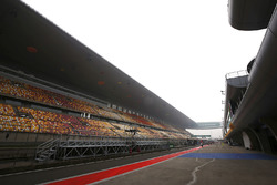 Pit lane atmosphere
