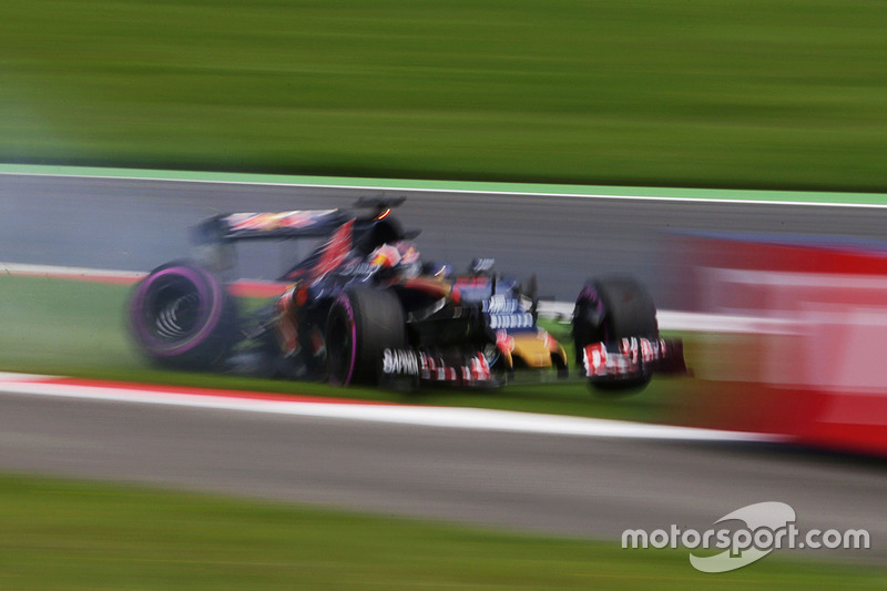 18. Daniil Kvyat, Scuderia Toro Rosso