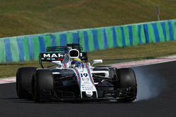 Felipe Massa, Williams FW40 looks up