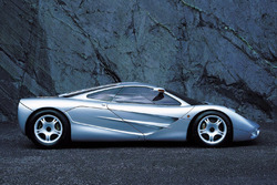 McLaren F1 Clinic Model