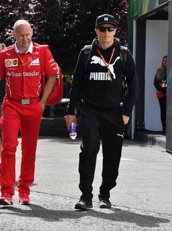 Kimi Raikkonen, Ferrari and trainer Mark Arnall