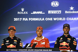 Polesitter Sebastian Vettel, Ferrari, second place Max Verstappen, Red Bull Racing, third place Daniel Ricciardo, Red Bull Racing