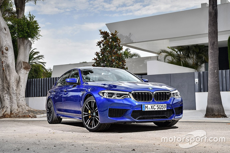 Новий BMW M5