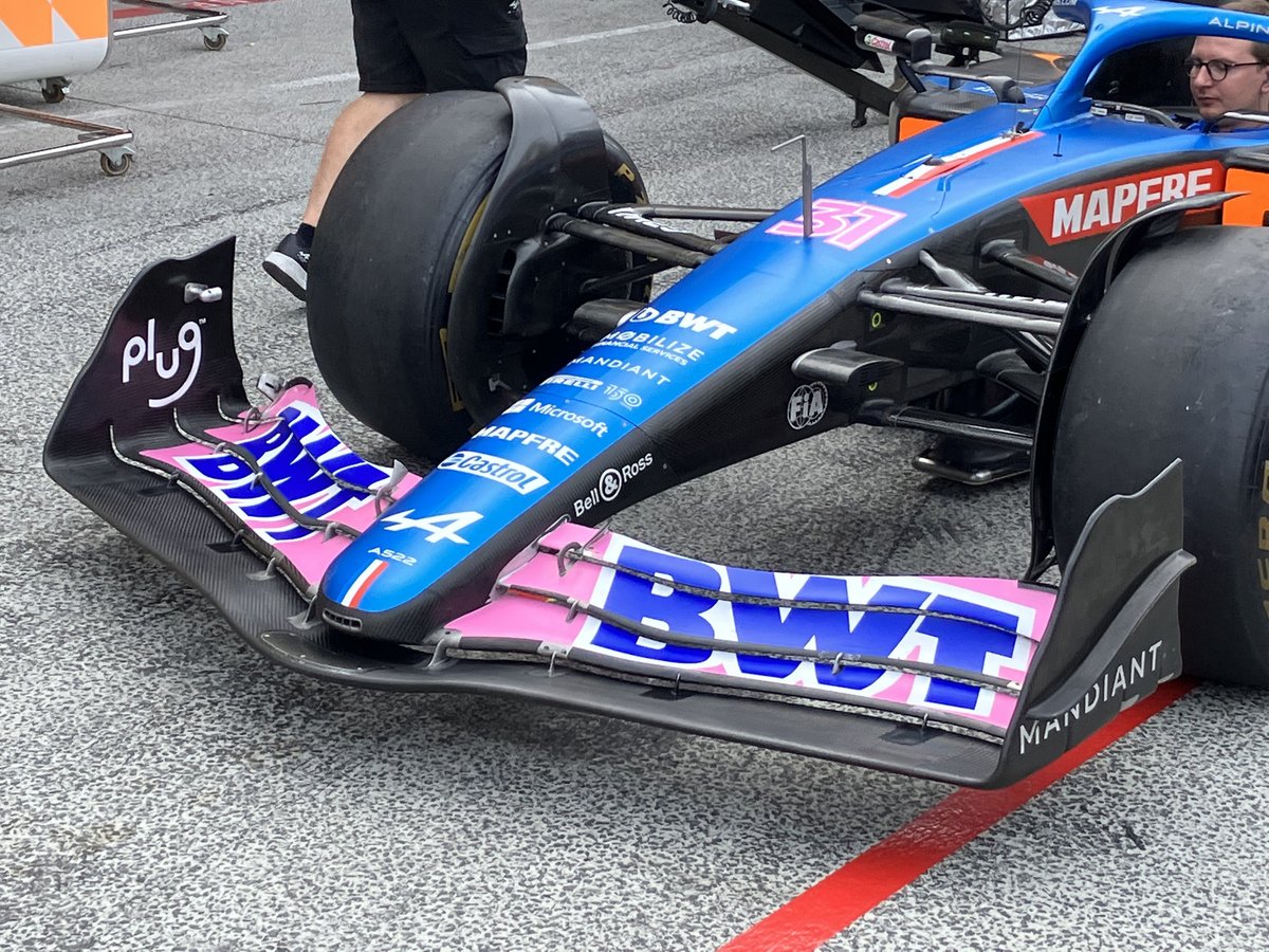 Detalle del alerón delantero del Alpine A522