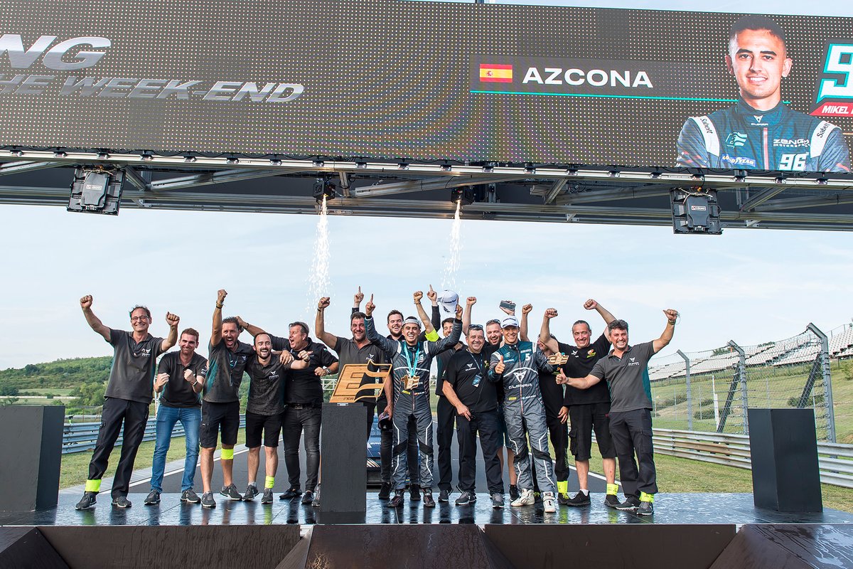 Mikel Azcona, Zengő Motorsport X CUPRA, CUPRA e-Racer