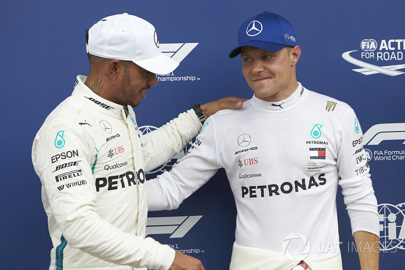Pole sitter Valtteri Bottas, Mercedes AMG F1, second place Lewis Hamilton, Mercedes AMG F1