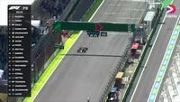Max Verstappen rijdt een ronde over Singapore in de simulator