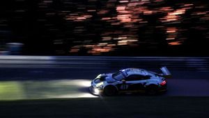 24h Nurburgring: Race - 6 Hour Highlights