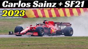 Carlos Sainz w Ferrari SF21 - Testy F1 we Fiorano