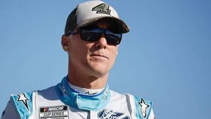 Kevin Harvick announces retirement after 2023 season