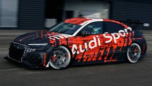 Yeni Audi RS 3 LMS