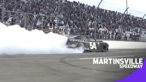 NASCAR Xfinity: Ty Gibbs triumfuje na Martinsville Speedway