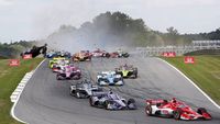 IndyCar-seizoen van start met enorme crash in eerste ronde