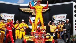 Alex Palou takes his 10th win at the Indy Grand Prix