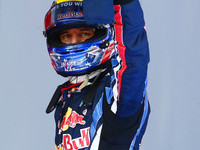 Webber takes Spanish GP pole ahead of Vettel Webber takes Spanish GP pole ahead of Vettel