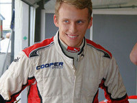 McKenzie Sprints to Brands Hatch win McKenzie Sprints to Brands Hatch win