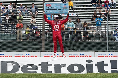 Scott Dixon snares his first pole of 2012
