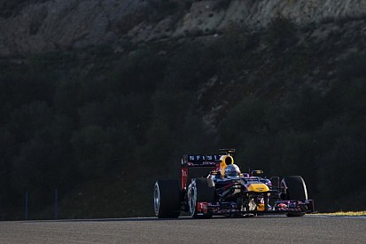 Vettel's Red Bull contract 'long term' - Lauda