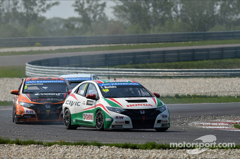 Tiago Monteiro on row two in Hungary