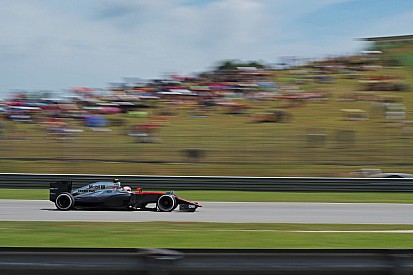 Уотсон: McLaren может стать опасным противником