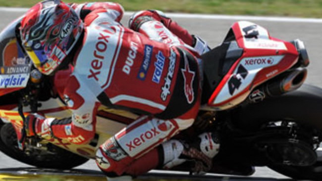 WSBK 2010, Valencia: sprazzi di luce per Ducati