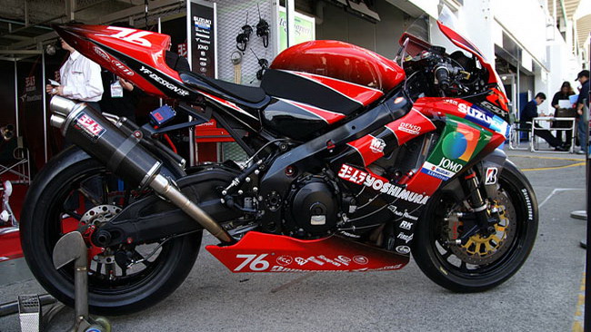 La Yoshimura Suzuki rimanda il suo debutto