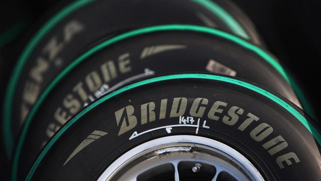 Le gomme restano da 13 pollici per due anni