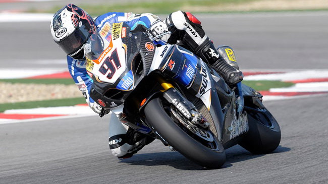 Haslam svetta con la Suzuki a Imola