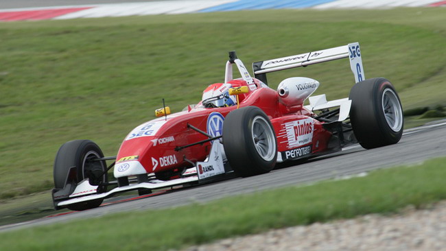 Rosenqvist fa sua la pole di gara 2