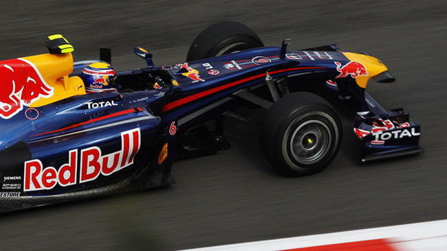 Webber centra la pole, male Alonso decimo