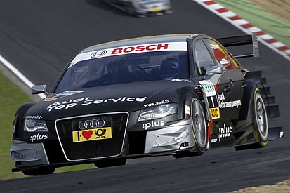 Scheider guida il poker Audi nelle libere