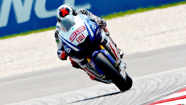 Lorenzo ritrova la pole a Sepang
